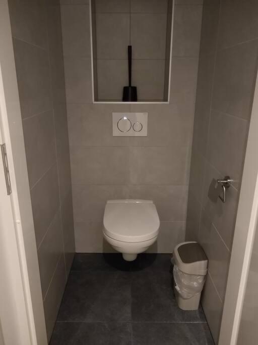 Zuidstraat 105,2 Apartment เวชต์คาเปลเล ภายนอก รูปภาพ